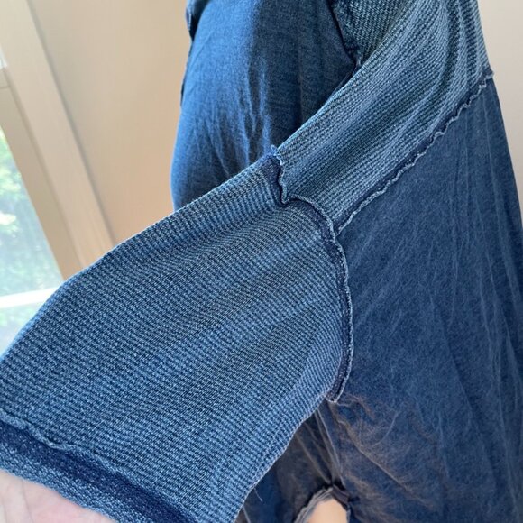 Free People Oversized Top size S Navy - Picture 3 of 8